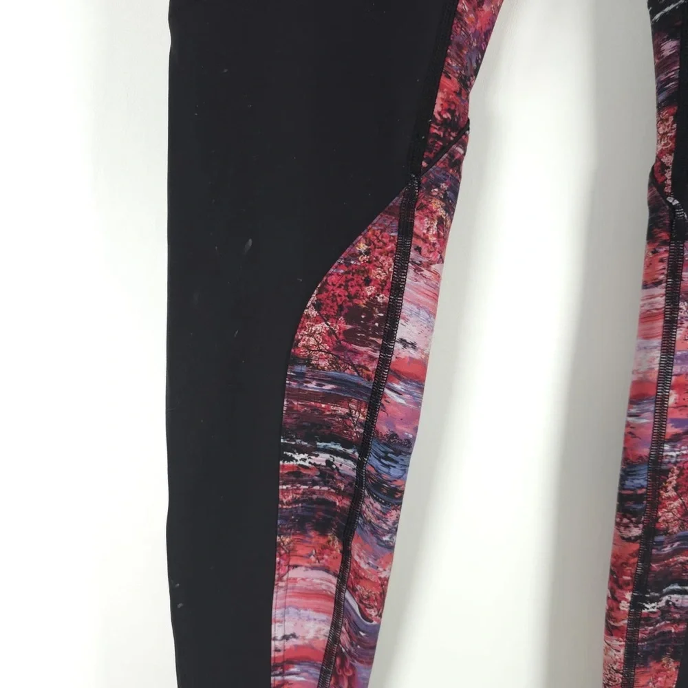 Lululemon Sweat & Repeat Black/Dahliascape Multicolored Leggings Size 10‎
